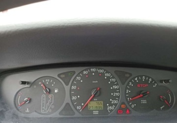 Citroen C5 I Hatchback 2.0i 16V 136KM 2001 Citroen C5 Citroen C5 2.0 Automatik Exclusive 2.0 BenzynaLPG 136KM, zdjęcie 13