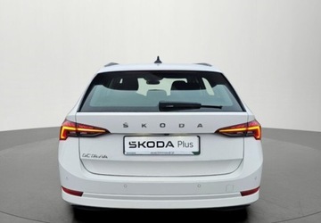 Skoda Octavia IV Kombi 2.0 TDI 115KM 2022 Skoda Octavia I wlasciciel - Salon PL - Kamera - Czujniki - el. Hak - Nowe, zdjęcie 5