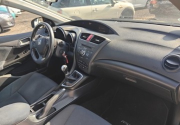 Honda Civic IX Hatchback 5d 1.8 i-VTEC 142KM 2013 Honda Civic Honda Civic IX 2013r 1.8 benzyna 142 KM 1.8 Benzyna 142KM, zdjęcie 21