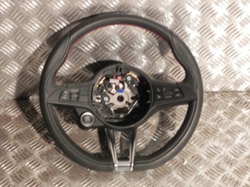 175 ALFA GIULIA 16 VOLANT KŮŽE ČERVENÁ NIT