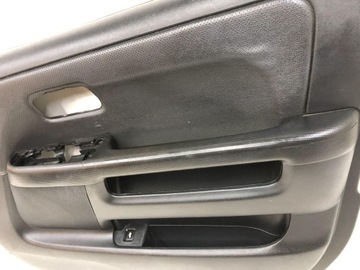 ОБИВКА БОКОВИНЫ ДВЕРИ ПРАВА ПЕРЕДНЯЯ HONDA CR-V II