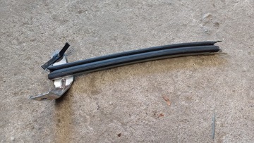 NISSAN PULSAR VODÍTKO OKNO PRAVÁ PŘEDNÍ