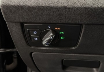 Volkswagen Passat B8 Variant Facelifting 2.0 TSI 190KM 2019 Volkswagen Passat Variant VAT 23 Business 2.0TSI 190KM DSG 2019 r., Salon, zdjęcie 15