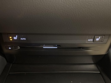 Lexus ES VII (XV70) Sedan 300h 218KM 2019 Lexus ES 300h Elegance Lexus ES 300h Elegance, 2.5, zdjęcie 18