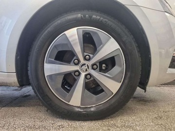 Skoda Octavia III Kombi Facelifting 1.6 TDI 115KM 2020 Skoda Octavia Skoda Octavia 1.6 TDI SCR Ambition 1.6 Diesel 116KM, zdjęcie 27