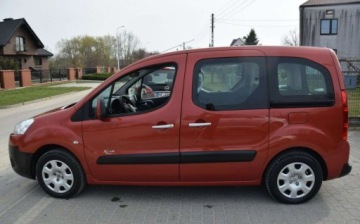 Peugeot Partner I 1.6 HDi 75KM 2010 Peugeot Partner 1.6 HDI Berlingo 5-Osobowy Klima 195 TYS KM Sprowadzony Op, zdjęcie 12