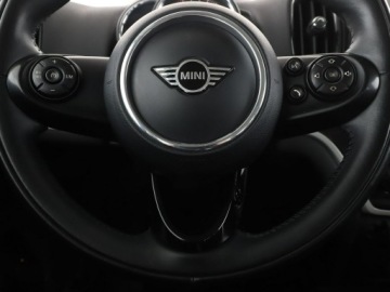 Mini Countryman F60 Crossover 1.5 Plug-in Hybrid 224KM 2020 Mini Countryman Cooper SE ALL4 PHEV Automat, zdjęcie 20