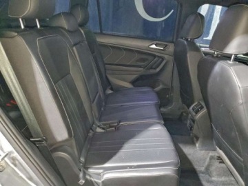 Volkswagen Tiguan II 2023 Volkswagen Tiguan Se R-Line Black 2023 2.0 Benzyna 184KM, zdjęcie 11