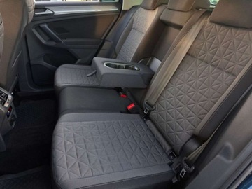 Volkswagen Tiguan II SUV Facelifting 2.0 TDI 150KM 2022 Volkswagen Tiguan Bezwypadkowy Salon Polska Serwisowany ASO 2.0 Diesel, zdjęcie 22