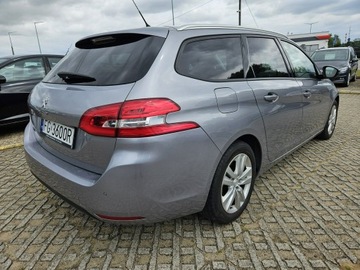 Peugeot 308 II SW Facelifting 1.2 PureTech 110KM 2019 Peugeot 308 SW 1.2 benzyna 110KM skóry panorama, zdjęcie 3