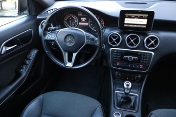 Mercedes Klasa A W176 Hatchback 5d Facelifting 180 122KM 2015 Mercedes A A 180, Skóra, Navi, Klima, Klimatronic, zdjęcie 6
