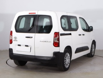 Toyota Proace City Furgon Standard 1.5 D-4D 102KM 2021 Toyota ProAce City Verso 1.5 D-4D, Salon Polska, zdjęcie 4