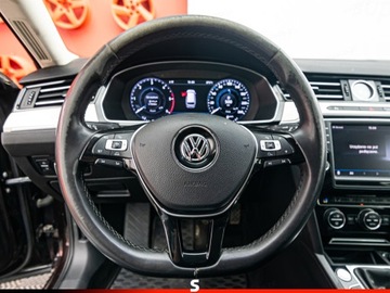 Volkswagen Passat B8 Variant 2.0 TDI BlueMotion SCR 190KM 2017 Od ręki - VOLKSWAGEN Passat 2.0 TDI Highline Combi 190KM 2017, zdjęcie 10