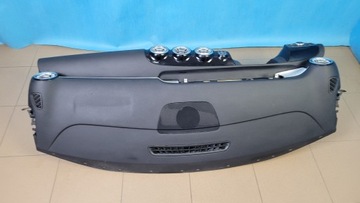 MERCEDES W177 19 лет. КОНСОЛЬ ПРИБОРНОЙ ПАНЕЛИ КОКПИТА