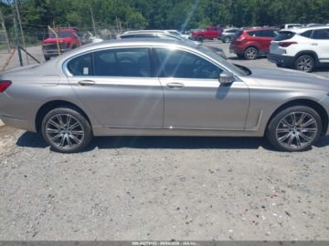 BMW Seria 7 G11-G12 2021 BMW Seria 7 Xdrive 2021 3.0 Benzyna 335KM, zdjęcie 5