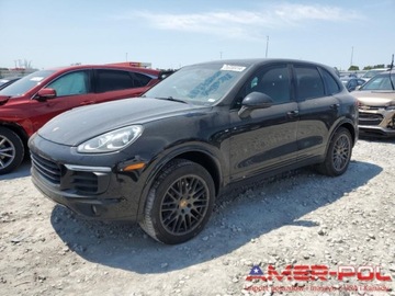 Porsche Cayenne III 2018 Porsche Cayenne _4x4_3.6 L_300 km_2018r 3.6 Benzyna 300KM