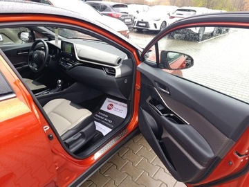 Toyota C-HR I Crossover Facelifting 2.0 Hybrid Dynamic Force 184KM 2019 Toyota C-HR 2.0 Hybrid Premiere Edition Toyota C-H, zdjęcie 13