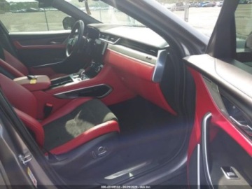 Jaguar F-Pace SVR Facelifting 5.0P V8 550KM 2021 Jaguar F-Pace Svr P550 2021 5.0l 5.0 Benzyna 550KM, zdjęcie 9