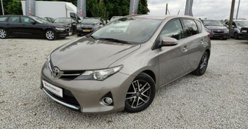 Toyota Auris II Hatchback 5d D-4D 125 124KM 2015 Toyota Auris 2.0D 124KM klima kamera grzanewentylowane fotele czujniki gwa, zdjęcie 10