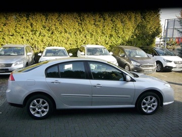 Renault Laguna III Hatchback 2.0 16v 140KM 2009 Renault Laguna 2.0 Stan b.dobry Gwarancja 12mcy, zdjęcie 10