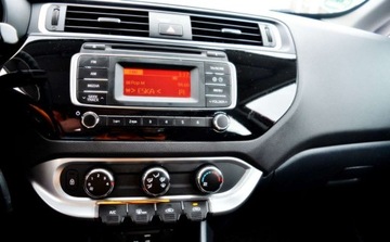 Kia Rio III Sedan 1.2 DOHC CVVT 85KM 2015 Kia Rio Lift Maly przebieg, Klimatyzacja, Po serwisie 1.2 Benzyna 85KM, zdjęcie 6
