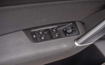 Volkswagen Touran III 2.0 TDI 150KM 2020 Volkswagen Touran 2.0TDI 150KM DSG Navi 7 Osob Alu 2xPdc Serwis Gwarancjia, zdjęcie 15