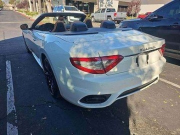 Maserati GranTurismo 2018 Maserati GranTurismo Convertible Sport 2018 4.7 Benzyna 454KM, zdjęcie 2