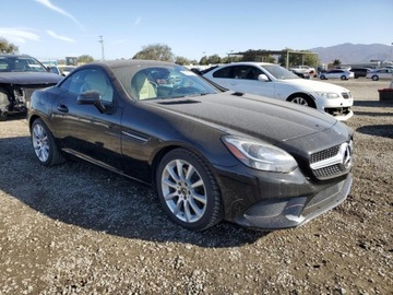 Mercedes SLC 2018 Mercedes-Benz SLC 300 2018 2.0l 2.0 Benzyna 241KM, zdjęcie 4
