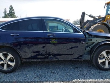 Mercedes GLC C253 2018 Mercedes-Benz GLC 2018 MERCEDES-BENZ GLC 300 COUPE 4MATIC 2.0 Benzyna 241KM, zdjęcie 12