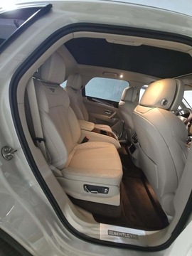 Bentley Bentayga 2017 Bentley Bentayga W12 2017 6.0l 6.0 Benzyna 600KM, zdjęcie 18