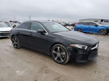 Mercedes Klasa A W177/V177 2021 Mercedes-Benz Klasa A 2021 Mercedes-Benz A-Class A 220 Sedan 2.0 Benzyna, zdjęcie 4