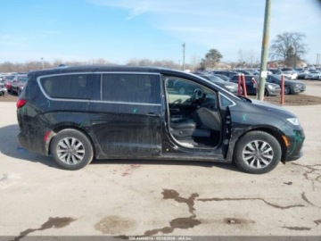 Chrysler Pacifica II 2021 Chrysler Pacifica Hybrid Touring L 2021 3.6 Hybryda 287KM, zdjęcie 6