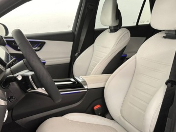 Mercedes GLC C254/X254 Coupe 2.0 220d 197KM 2025 GLC Coupe 220 d 4-Matic AMG Line 2.0 (197KM) 2025, zdjęcie 7