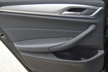 BMW Seria 5 G30-G31 Touring 520d 190KM 2019 BMW Seria 5 BMW 520D 190KM M-SPORT ALU19 LED Alkantara Virtual Gwarancja 1, zdjęcie 31