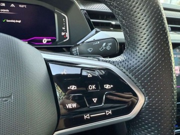 Volkswagen Arteon Fastback Facelifting 2.0 TSI 190KM 2022 Volkswagen Arteon 2.0TSI 190KM R-Line DSG Kamera ACC Keyless NiskiPrzebieg, zdjęcie 17