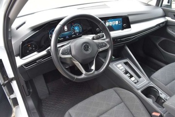 Volkswagen Golf VIII Variant 2.0 TDI 150KM 2022 Volkswagen Golf SalonPL TDI 150KM DSG Pakiety SideAssist Czujniki ACC ALU, zdjęcie 8