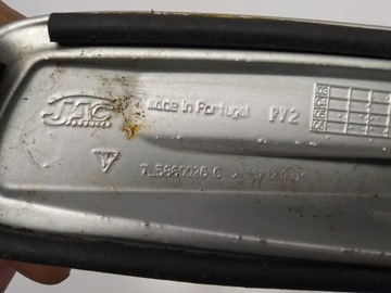 2002R + PORSCHE CAYENNE STŘEŠNÍ NOSIČ STŘEŠNÍ PRAVÝ ORIGINÁLNÍ 7L5 LIŠTA