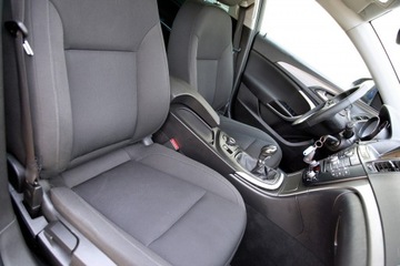 Opel Insignia I Sports Tourer 2.0 CDTI ECOTEC 130KM 2012 Opel Insignia Navi/6 Biegów/ Parktronic/BiXenon, zdjęcie 13