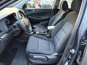 Hyundai Tucson III SUV 1.7 CRDI 115KM 2016 Hyundai Tucson 1.7 CRDI Kamera Panorama dach, zdjęcie 11