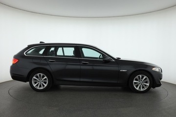 BMW Seria 5 F10-F11 Touring 528i 245KM 2012 BMW 5 528i xDrive, 4X4, Automat, Skóra, Navi, zdjęcie 5