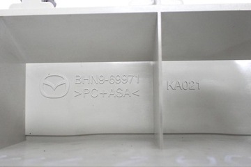 LAMPA INTERIÉR KABINY ORIGINÁLNÍ BHN9-69971 MAZDA2 2 DJ 23R