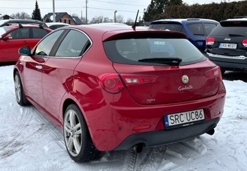 Alfa Romeo Giulietta Nuova II Hatchback 5d 2.0 JTD 16v 170KM 2012 Alfa Romeo Giulietta 2012 r. 2.0 Diesel 170KM, zdjęcie 3