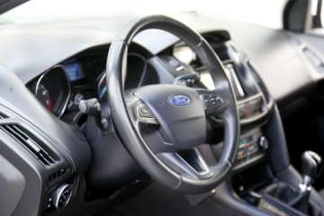 Ford Focus III Hatchback 5d facelifting 1.0 EcoBoost 125KM 2016 Ford Focus Klimatronic Parktronic/6 Bieg/GWARANCJA, zdjęcie 12