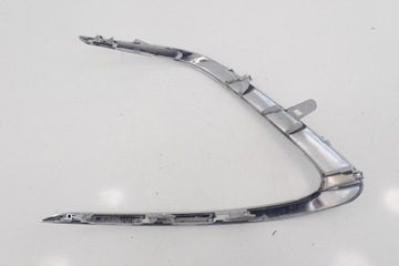 Накладка на бампер передний правый на Toyota Camry XV70