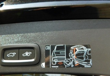 Volvo XC40 Crossover 2.0 D3 150KM 2020 Volvo XC 40 Skora Kamera Panorama Dach Model 2021r 2.0 Diesel 150KM, zdjęcie 28