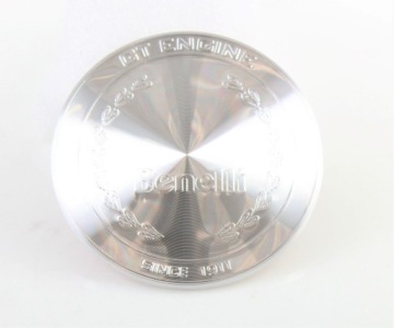 EMBLEMAT BENELLI 05597K740000 u