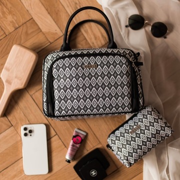 Набор из двух женских косметичек NOBLE Cosmetics