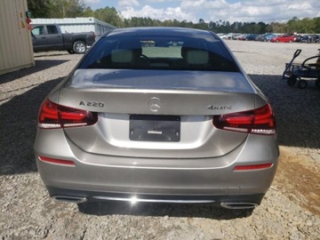 Mercedes Klasa A W177/V177 2020 Mercedes-Benz Klasa A 2020 Mercedes-Benz A 220 4MATIC 2.0 Benzyna 188KM, zdjęcie 6