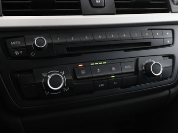 BMW Seria 3 F30-F31-F34 Limuzyna Facelifting 2.0 318d 150KM 2015 BMW 318 2.0d Automat GT Advantage Nawigacja, zdjęcie 25