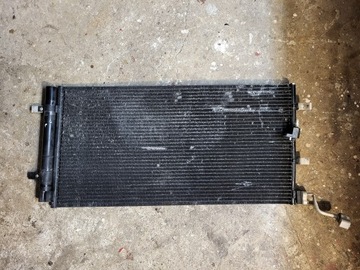 AUDI OE 8T0260401E CHLADIČ KLIMATIZACE